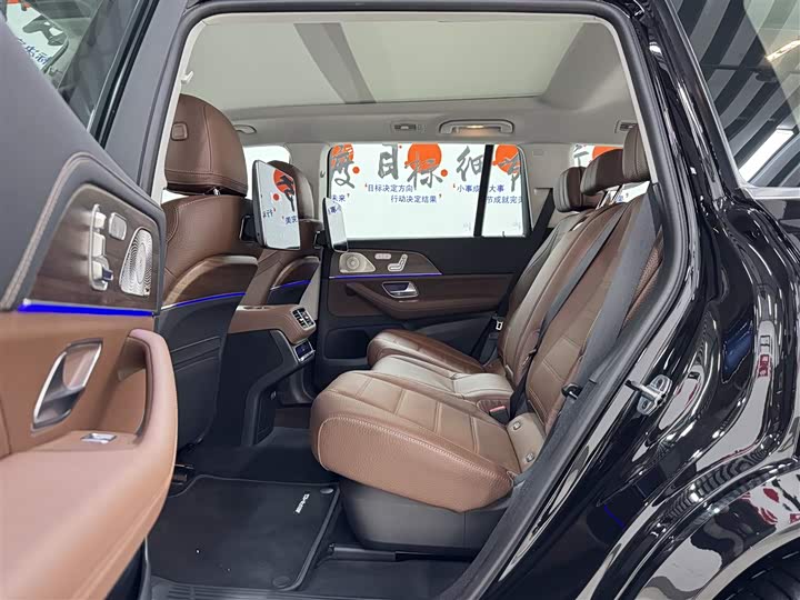 Фото 16 - Mercedes-Benz GLS-Class