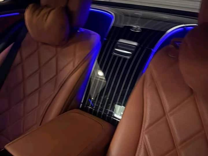 Фото 7 - Mercedes-Benz Maybach S-Class