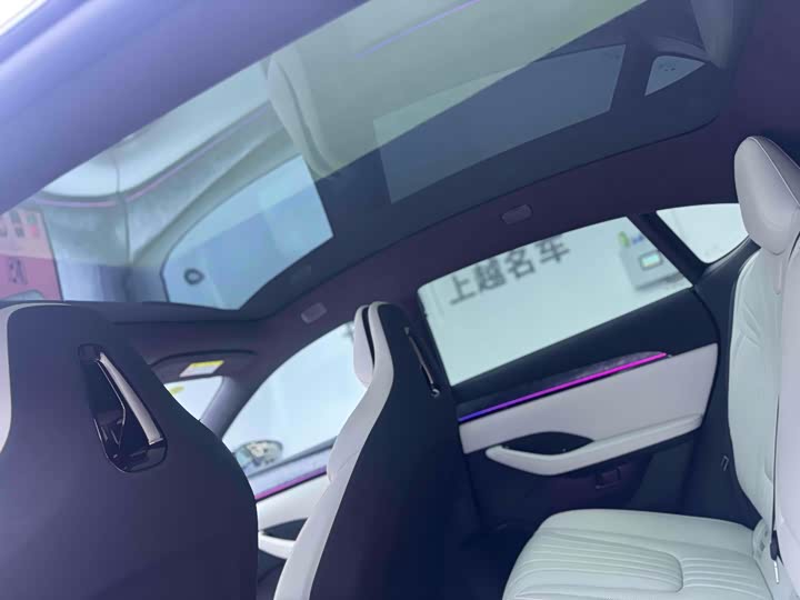 Фото 12 - Geely Jiyue 07