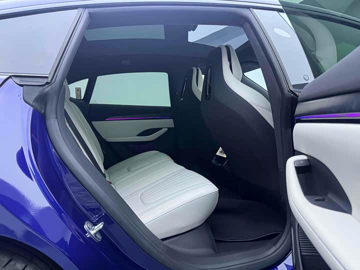 Фото 13 - Geely Jiyue 07