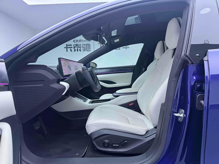 Фото 8 - Geely Jiyue 07