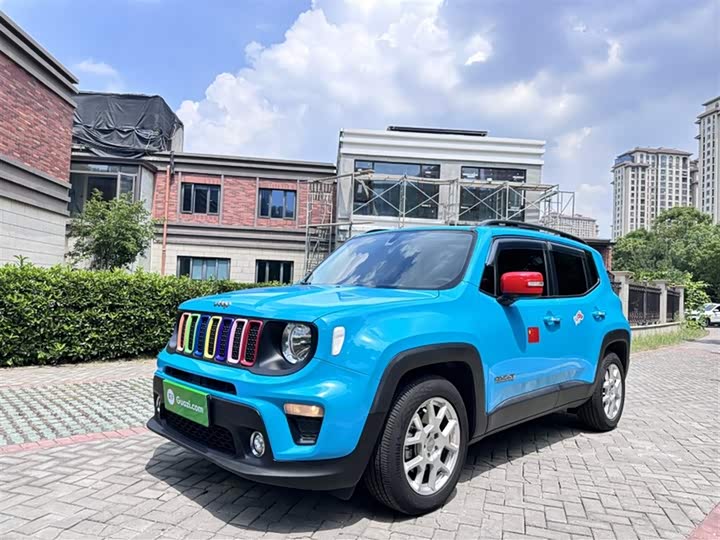 Фото 1 - Jeep Renegade
