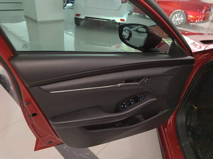 Фото 28 - Mazda 3 (Axela)