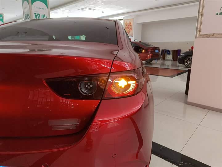 Фото 8 - Mazda 3 (Axela)