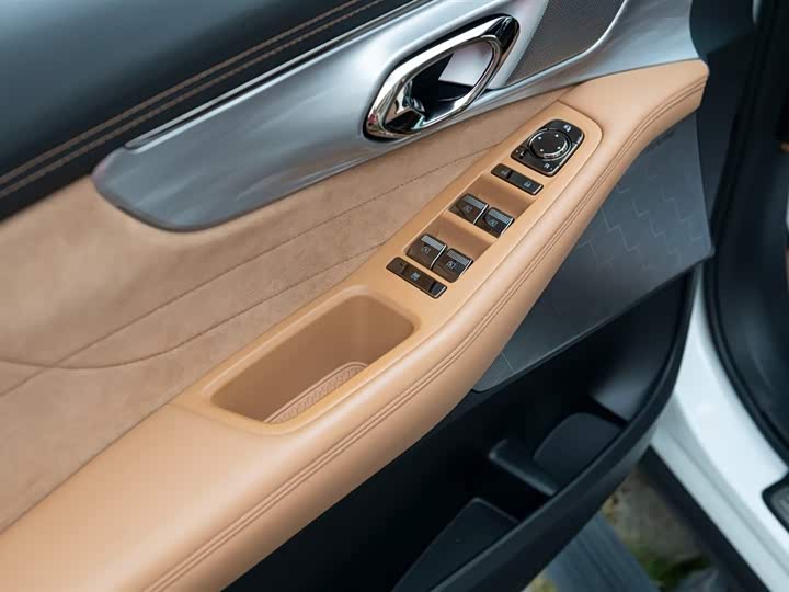 Фото 33 - GAC Trumpchi ES9