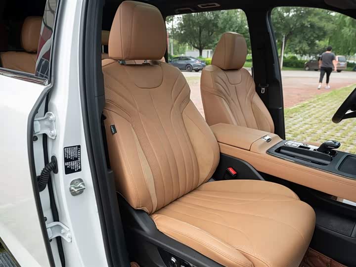 Фото 39 - GAC Trumpchi ES9