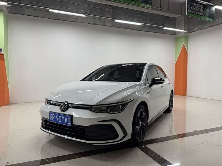 Фото 1 - Volkswagen Golf