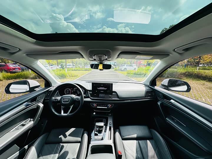 Фото 4 - Audi Q5L