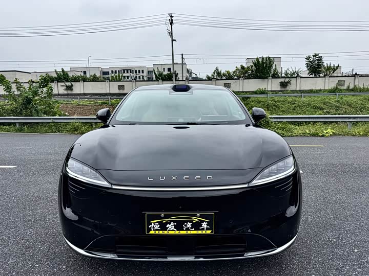 Фото 2 - Luxeed R7