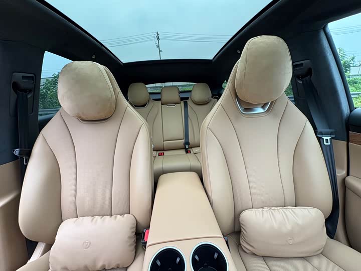 Фото 21 - Luxeed R7