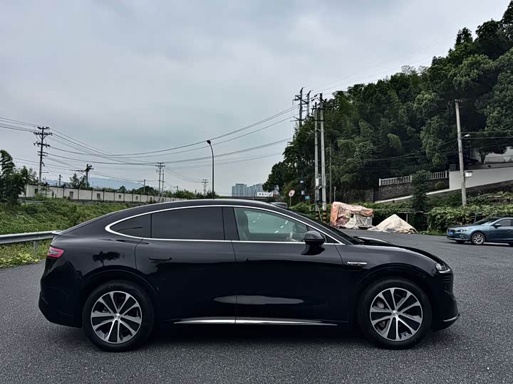 Фото 4 - Luxeed R7