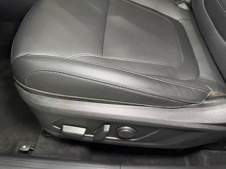 Фото 6 - Hyundai Tucson L