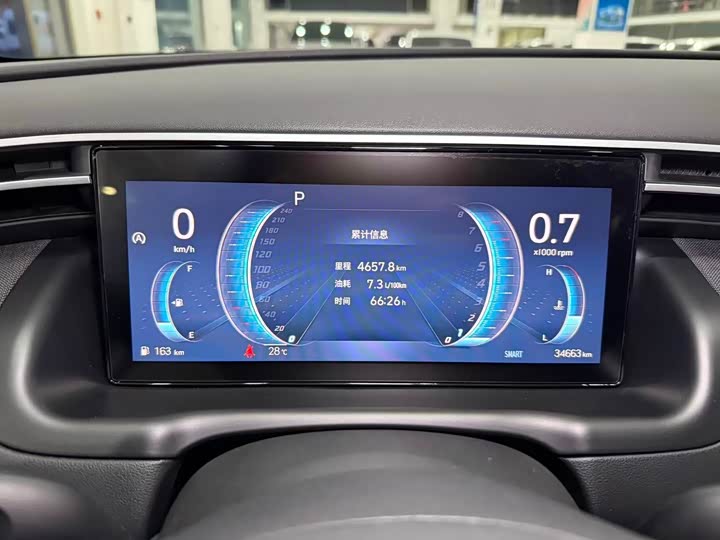 Фото 8 - Hyundai Tucson L