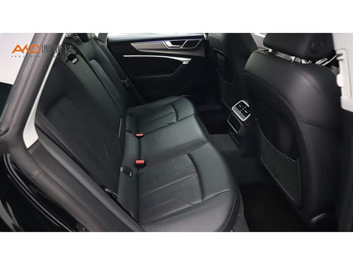 Фото 8 - Audi A7