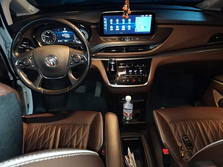 Фото 13 - Buick GL8 ES