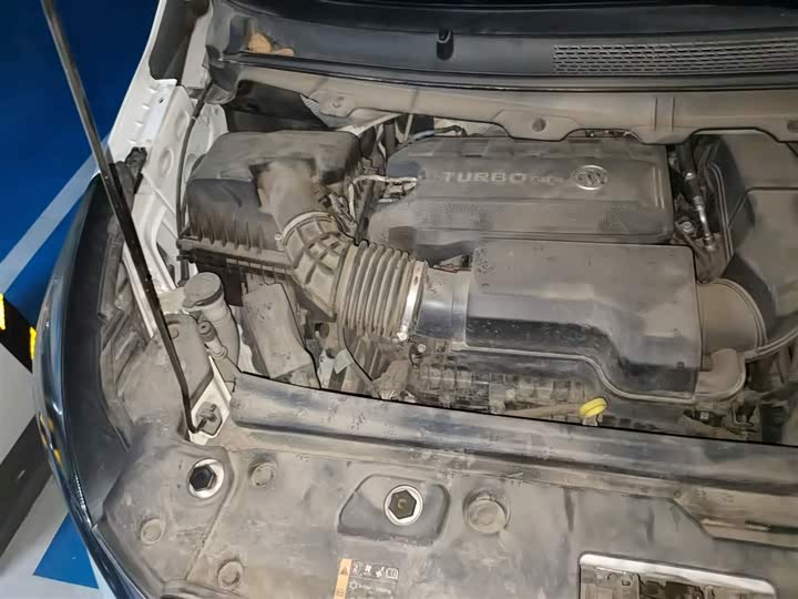 Фото 21 - Buick GL8 ES