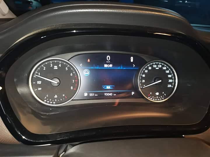 Фото 4 - Buick GL8 ES