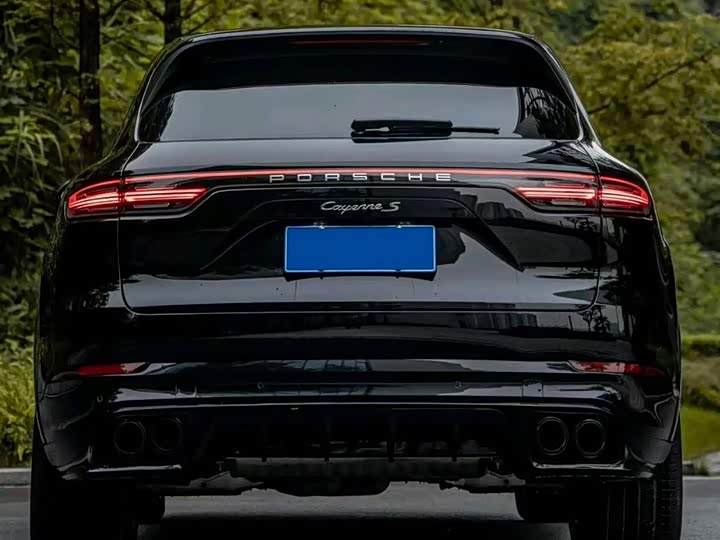 Фото 5 - Porsche Cayenne