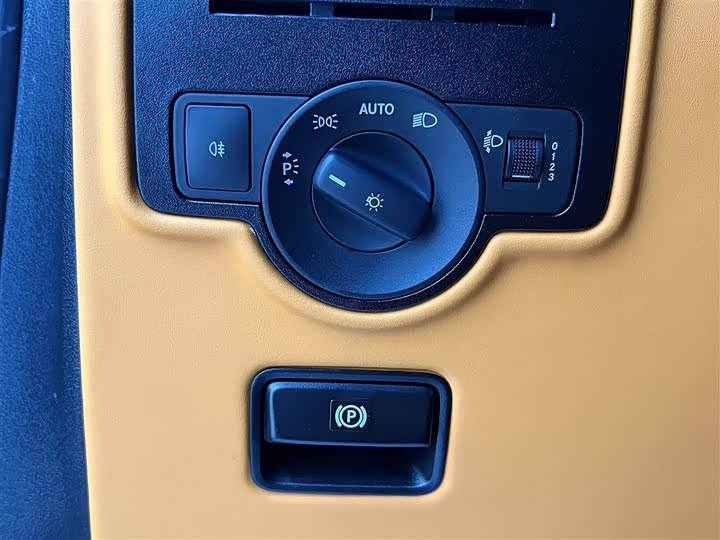 Фото 15 - Mercedes-Benz Vito