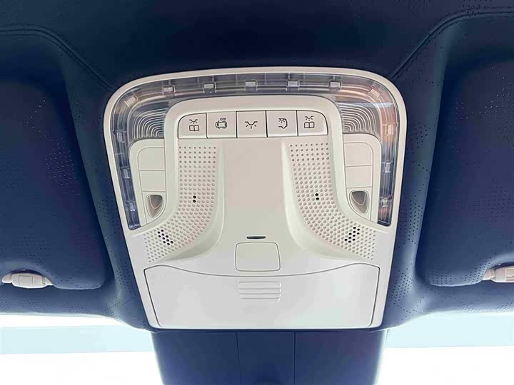 Фото 18 - Mercedes-Benz Vito