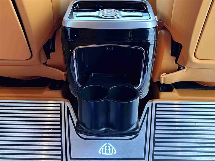 Фото 21 - Mercedes-Benz Vito