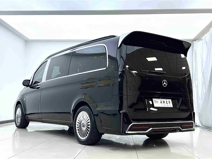 Фото 4 - Mercedes-Benz Vito