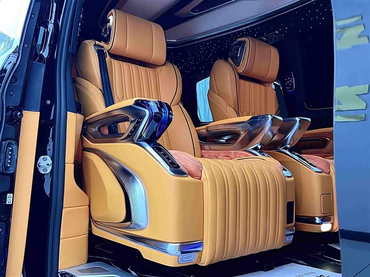 Фото 9 - Mercedes-Benz Vito