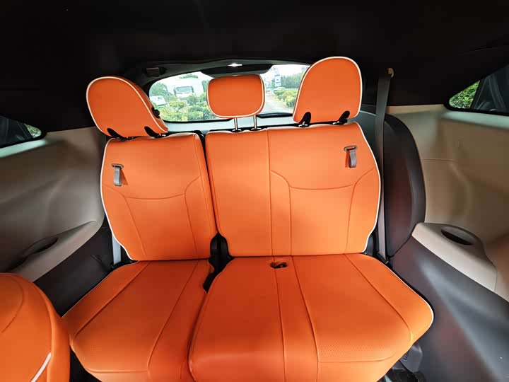 Фото 12 - Toyota Granvia