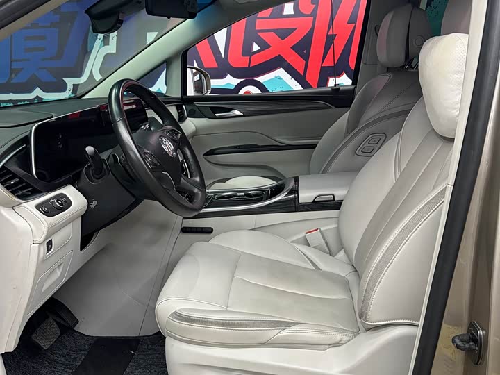 Фото 5 - Buick GL8 ES