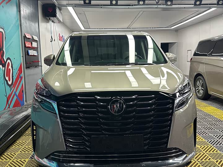 Фото 7 - Buick GL8 ES