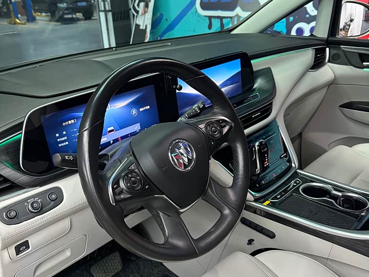 Фото 8 - Buick GL8 ES