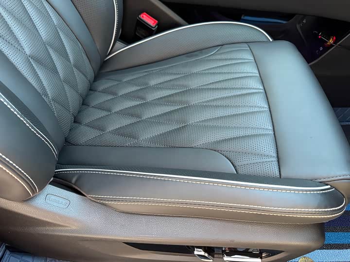 Фото 13 - GAC Trumpchi GS8