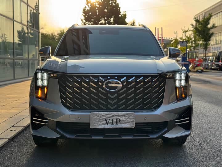 Фото 2 - GAC Trumpchi GS8