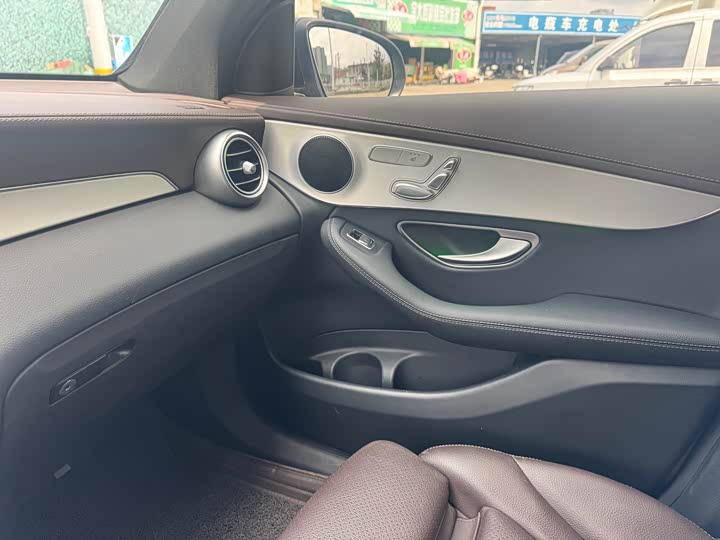 Фото 7 - Mercedes-Benz GLC-Class