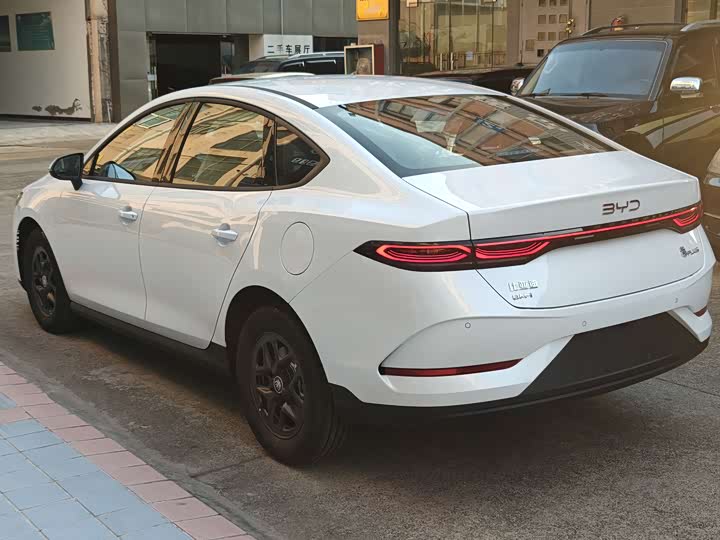 Фото 5 - BYD Qin Plus