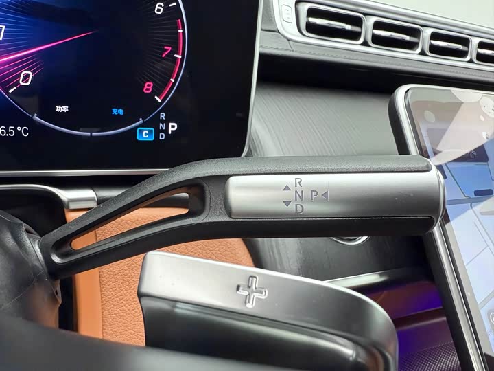 Фото 12 - Mercedes-Benz S-Class