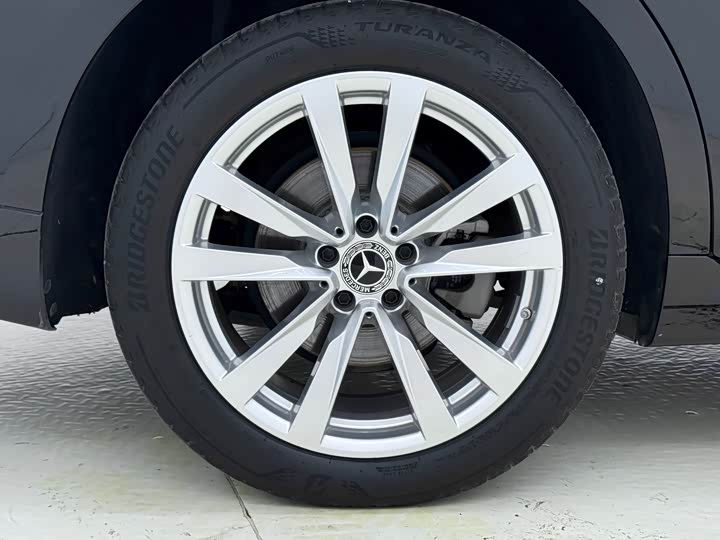 Фото 20 - Mercedes-Benz S-Class