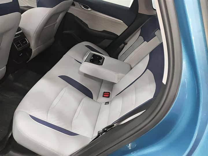 Фото 17 - Geely Preface