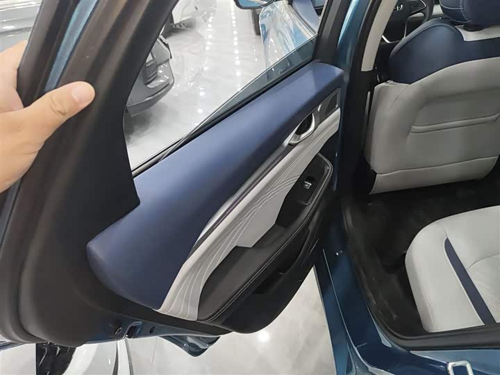 Фото 29 - Geely Preface