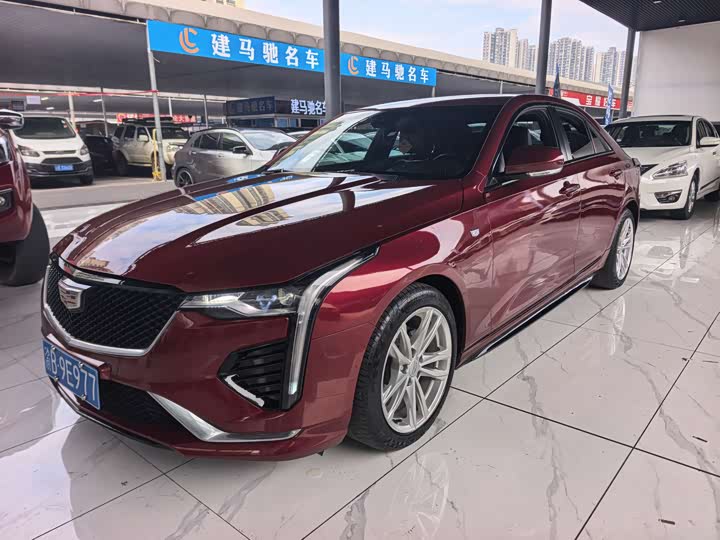 Фото 1 - Cadillac CT4