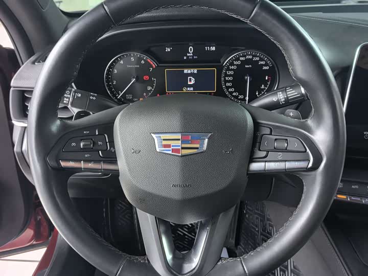 Фото 14 - Cadillac CT4