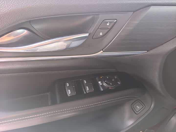 Фото 15 - Cadillac CT4