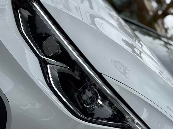 Фото 17 - Volkswagen Golf