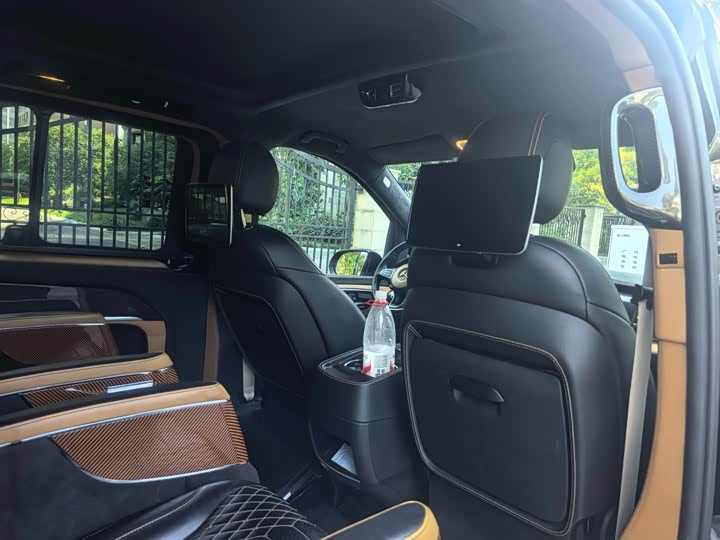 Фото 3 - Mercedes-Benz V-Class