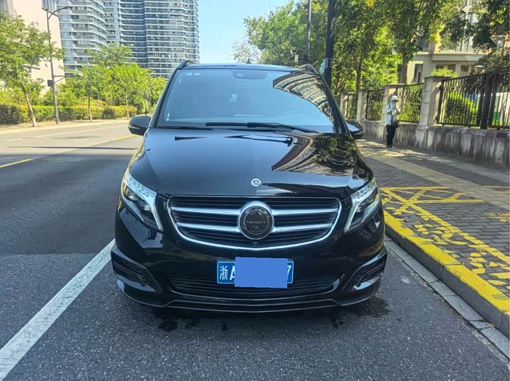 Фото 6 - Mercedes-Benz V-Class