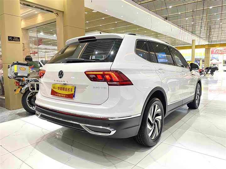 Фото 6 - Volkswagen Tiguan L Pro