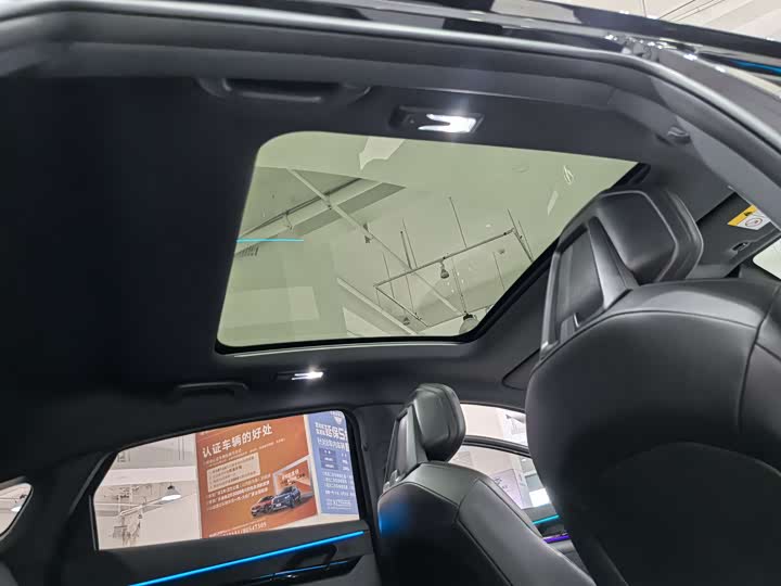 Фото 16 - Changan UNI-V