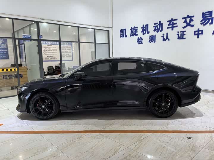 Фото 7 - Changan UNI-V