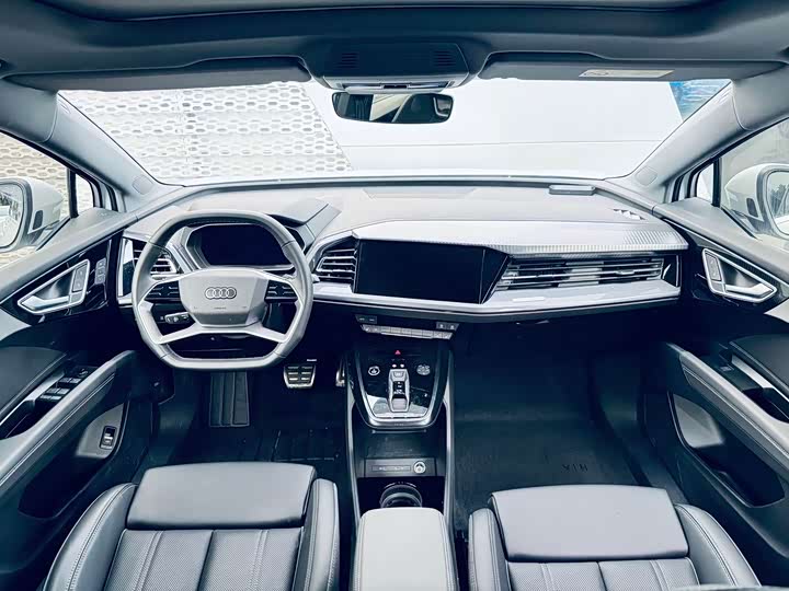 Фото 6 - Audi Q4 e-tron