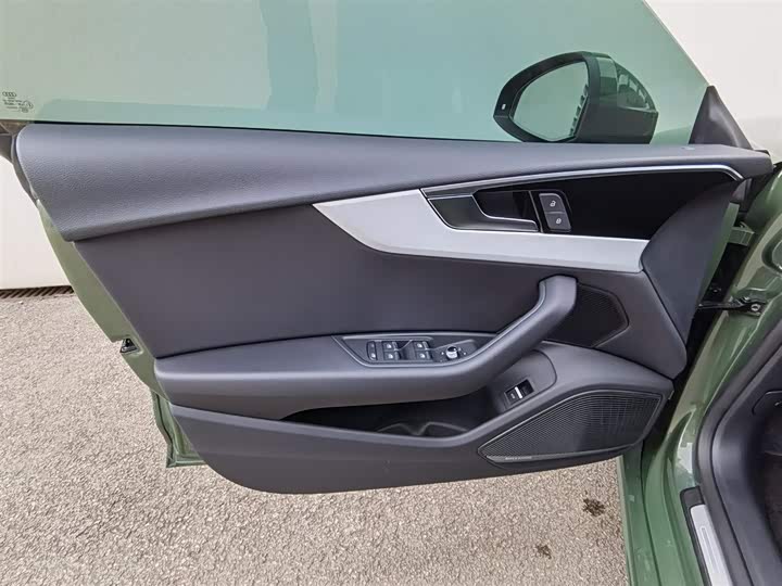 Фото 12 - Audi A5